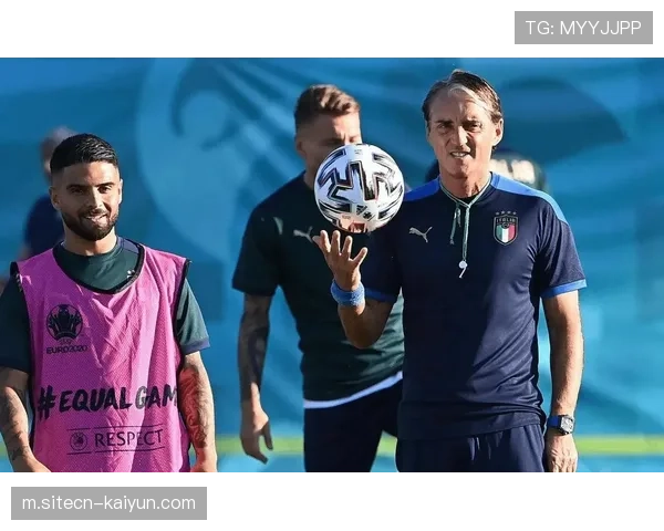 曼奇尼体系追求传控主导 萨德场均1540次传球彰显风格 曼奇尼体系追求传控主导 萨德场均1540次传球彰显风格